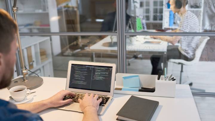 Hire App Developers in 5 Easy Steps – A Quick Checklist