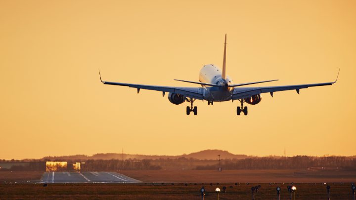 Blockchain for aviation industry: fasten seatbelts for the take off